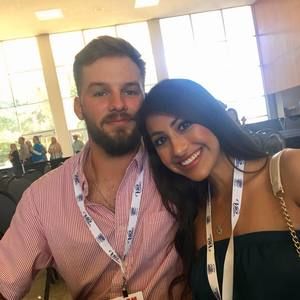 Meet your Posher, Hunter